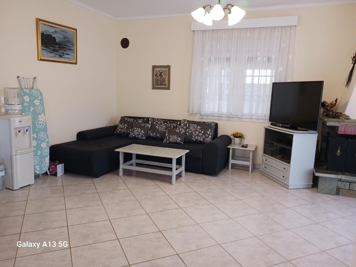 Villa Sunny Day Aszproválta Kültér fotó